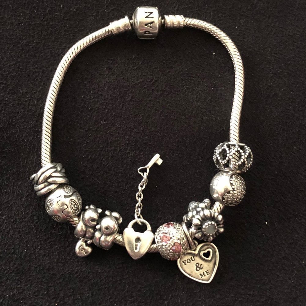 ❤️ Love Themed Pandora Bracelet WITH Charms ❤️